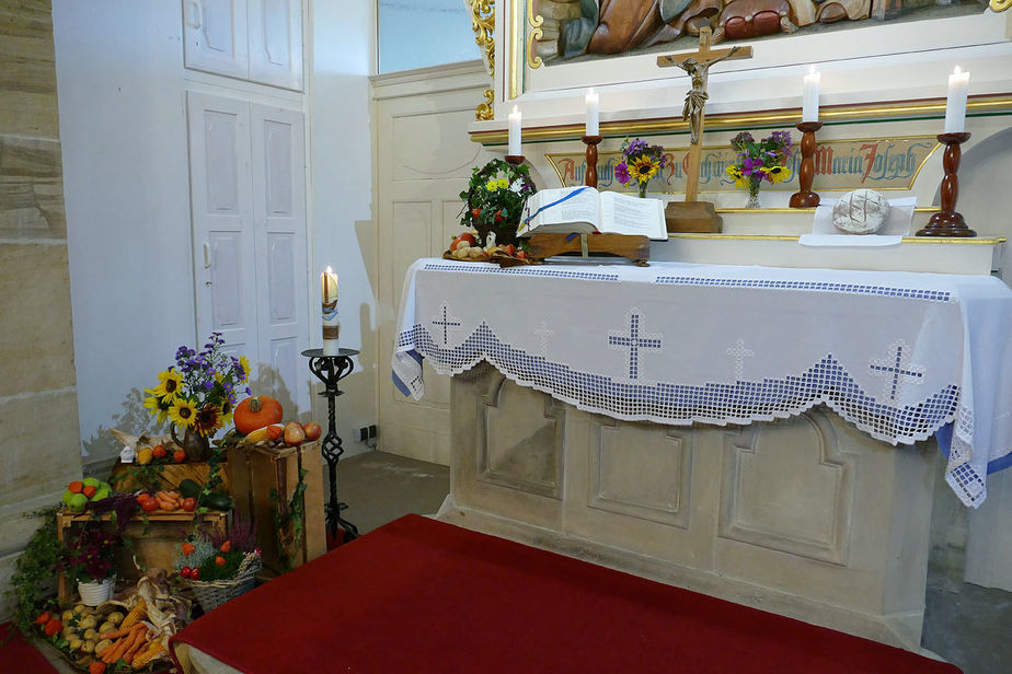 Familiengottesdienst zum Erntedankfest in der Weingartenkapelle 